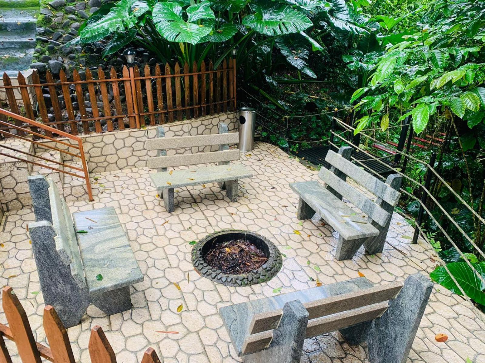 The Mountain Shades Resort Madikeri Esterno foto