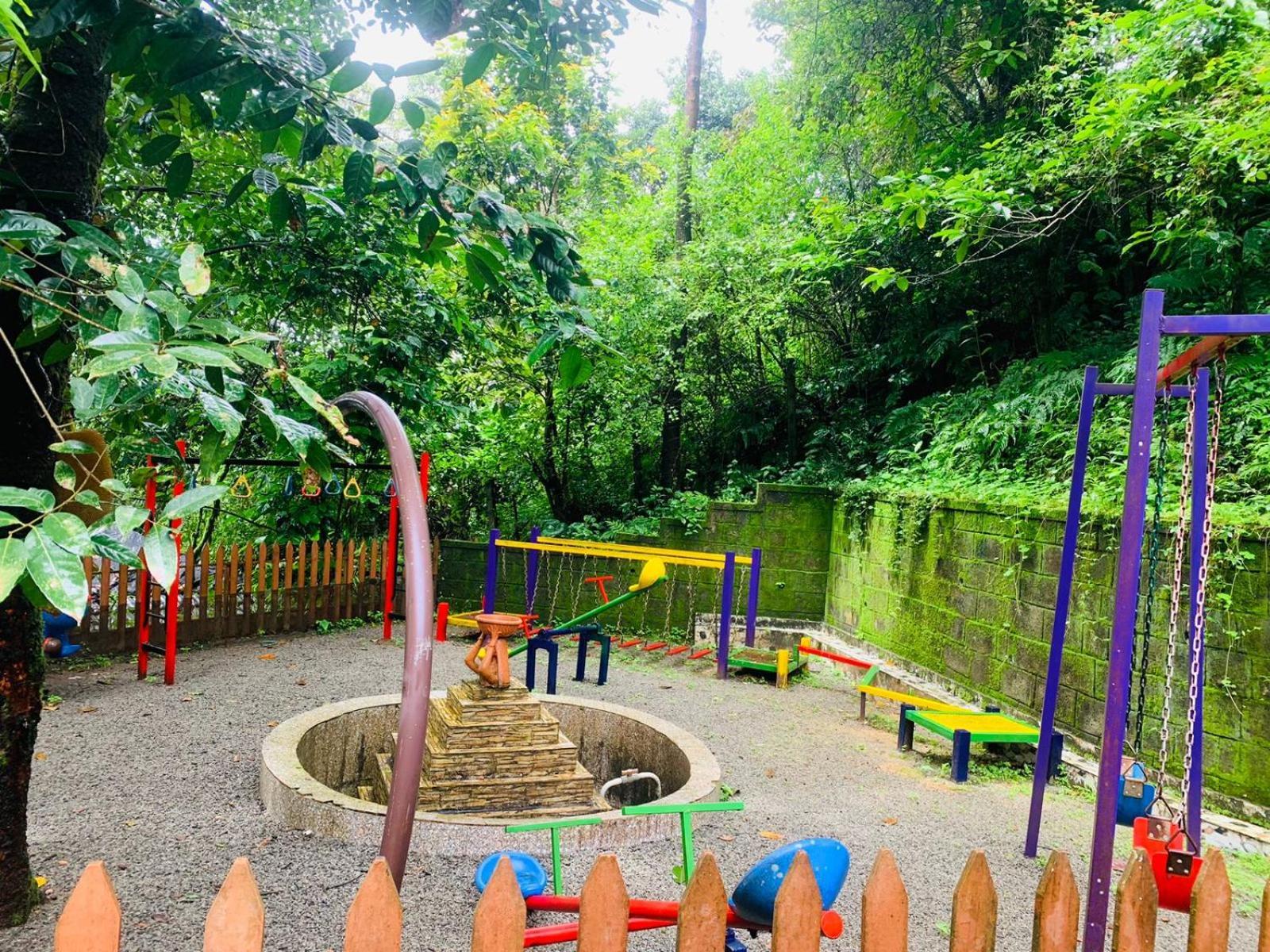 The Mountain Shades Resort Madikeri Esterno foto
