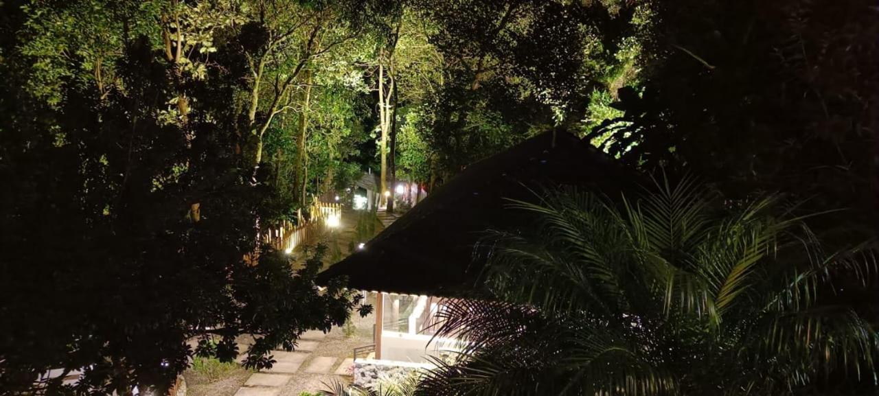 The Mountain Shades Resort Madikeri Esterno foto